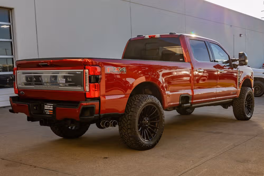 2024 Ford F-350 Super Duty Platinum Crew Cab Image 10