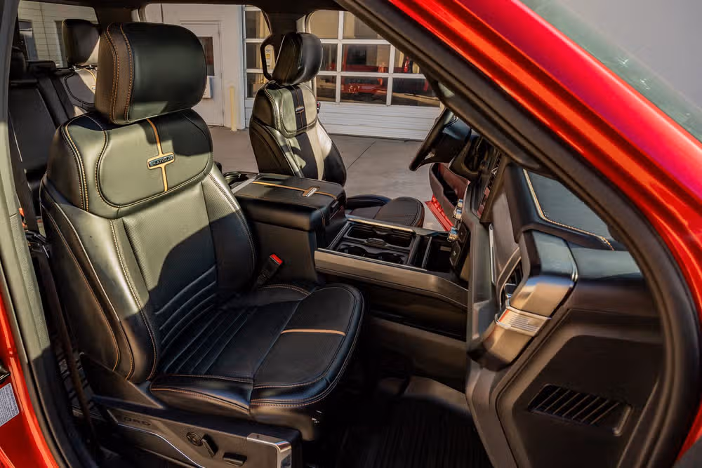2024 Ford F-350 Super Duty Platinum Crew Cab Image 29