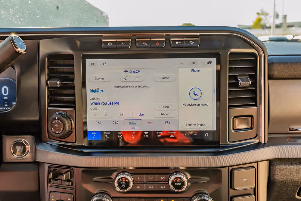 2024 Ford F-350 Super Duty Platinum Crew Cab Image 23