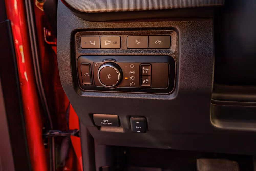 2024 Ford F-350 Super Duty Platinum Crew Cab Image 22