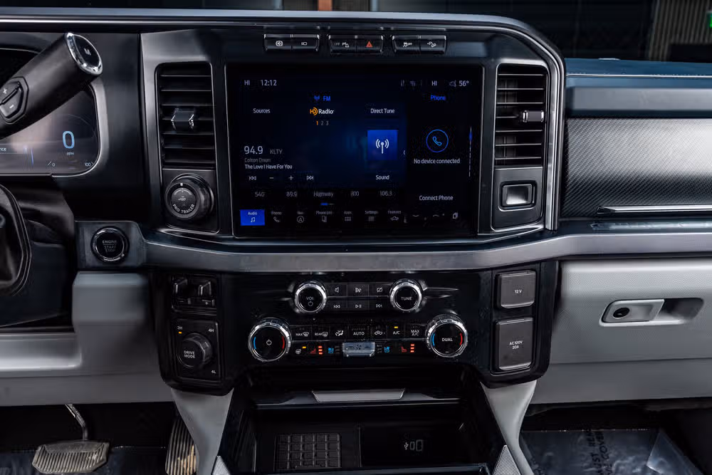 2024 Ford F-450 Super Duty Limited Crew Cab Image 24