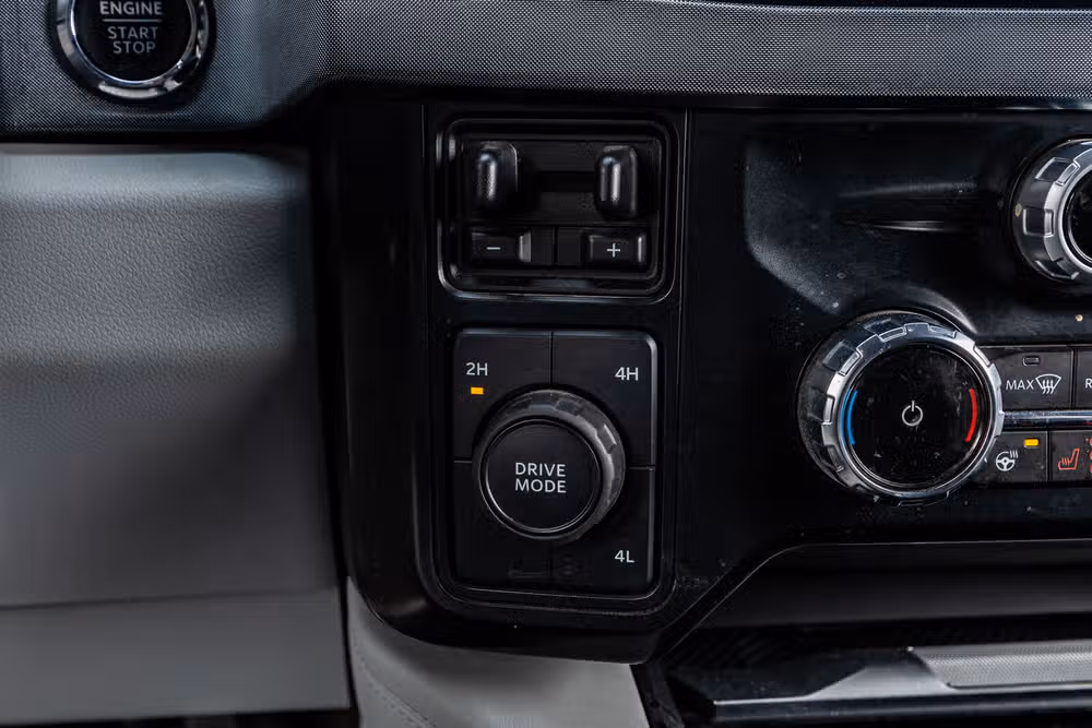 2024 Ford F-450 Super Duty Limited Crew Cab Image 23