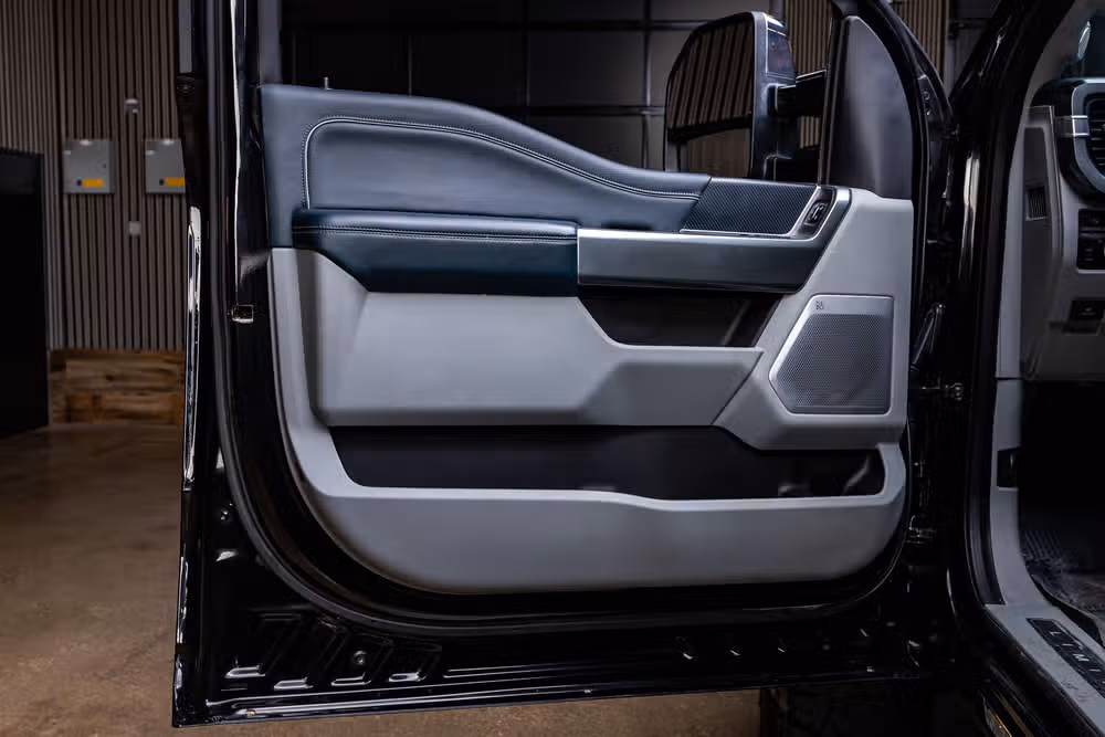 2024 Ford F-450 Super Duty Limited Crew Cab Image 36