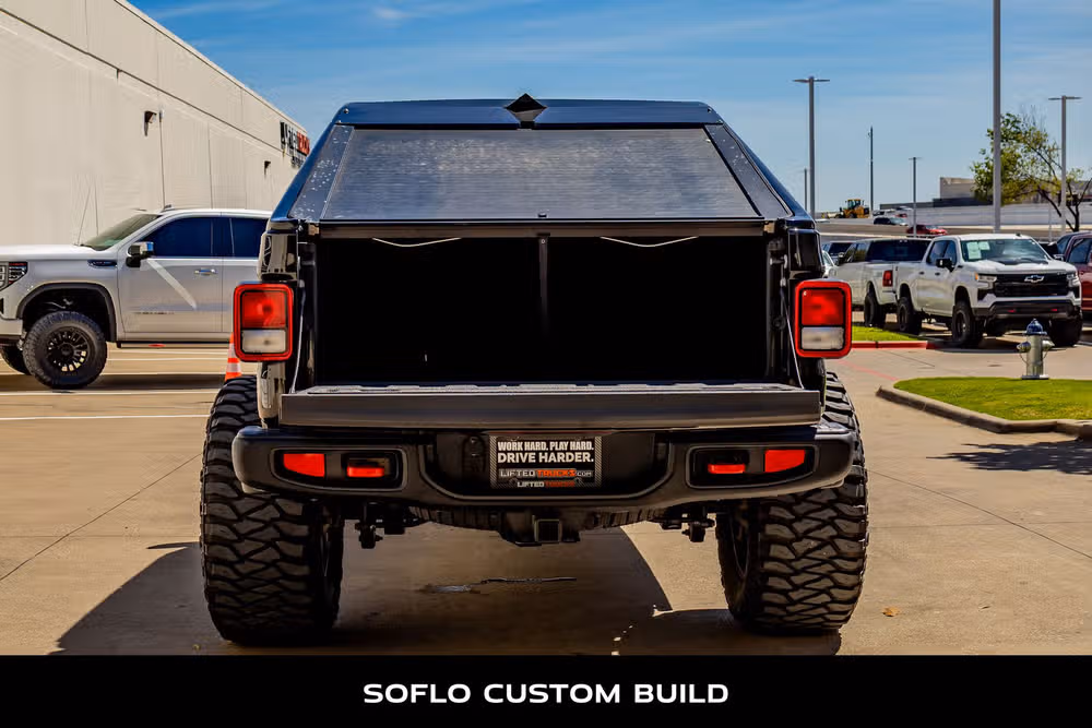 2022 Jeep Gladiator Rubicon Crew Cab Image 8