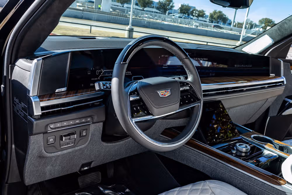 2026 Cadillac Escalade ESV Platinum Sport Image 15