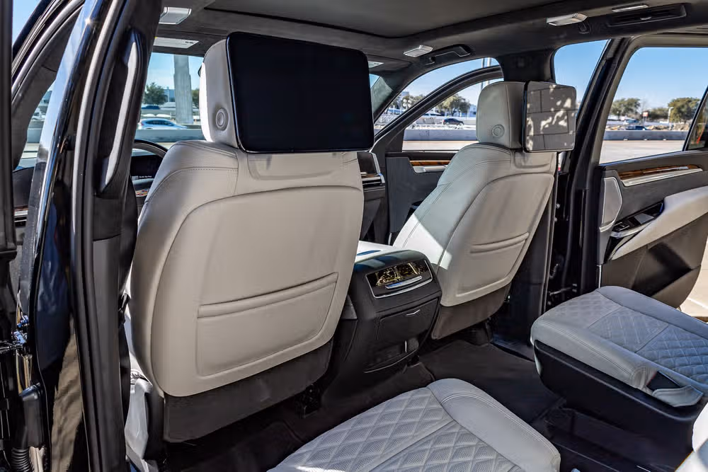 2026 Cadillac Escalade ESV Platinum Sport Image 32