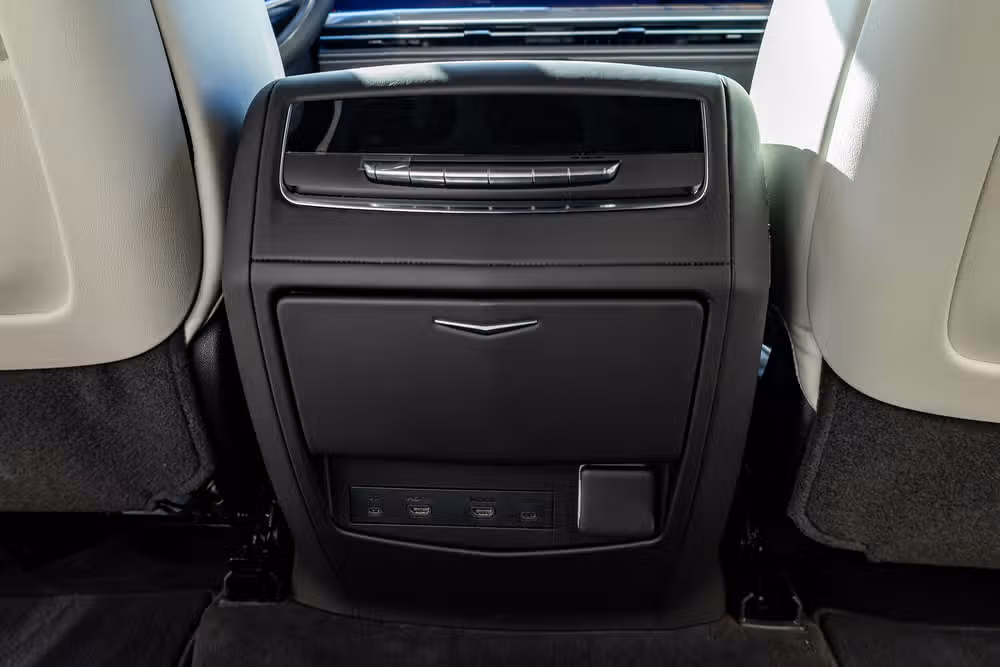 2026 Cadillac Escalade ESV Platinum Sport Image 31