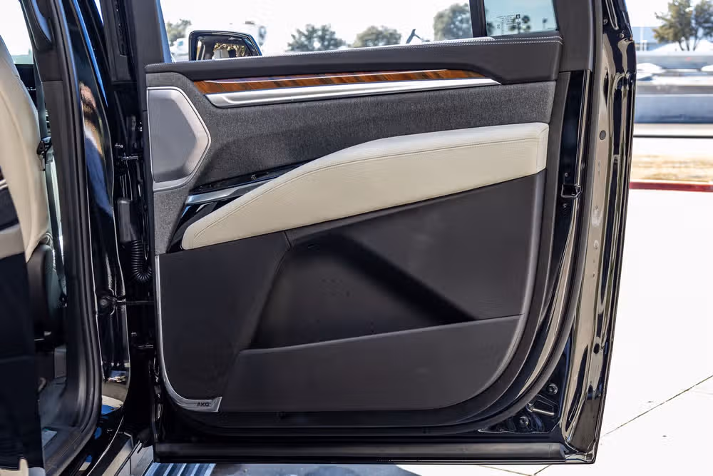 2026 Cadillac Escalade ESV Platinum Sport Image 39
