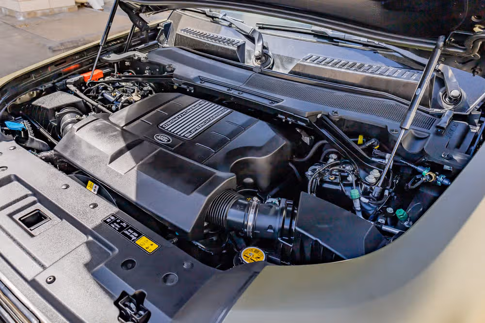 2023 Land Rover Defender 110 V8 Image 37