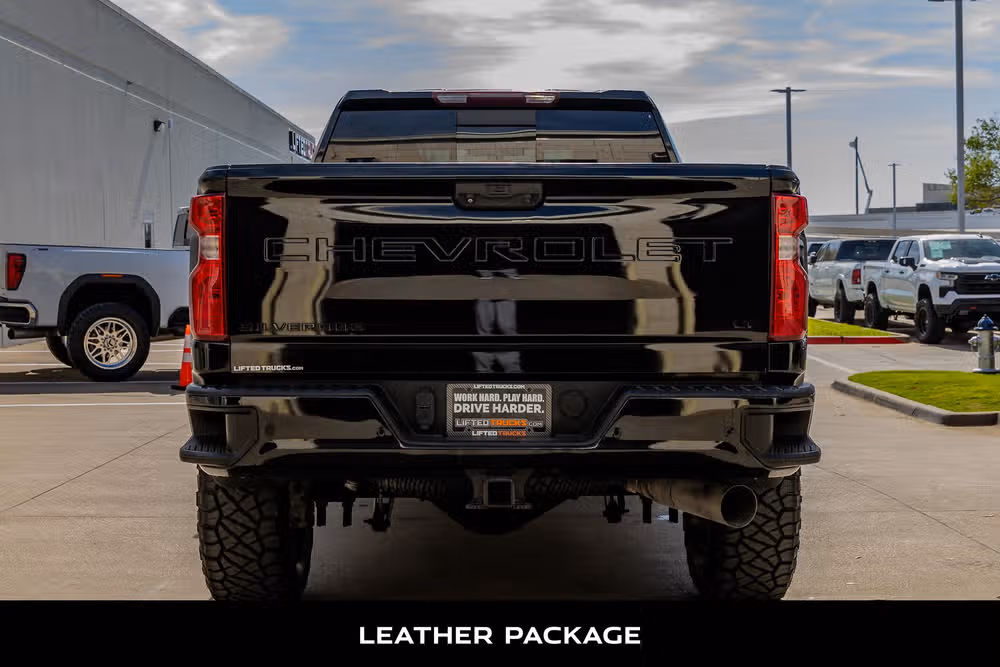 2022 Chevrolet Silverado 2500HD LT Crew Cab Image 8
