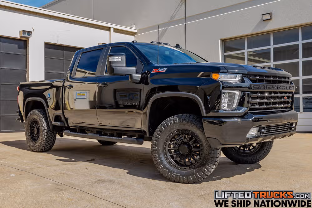 2022 Chevrolet Silverado 2500HD LT Crew Cab Image 1