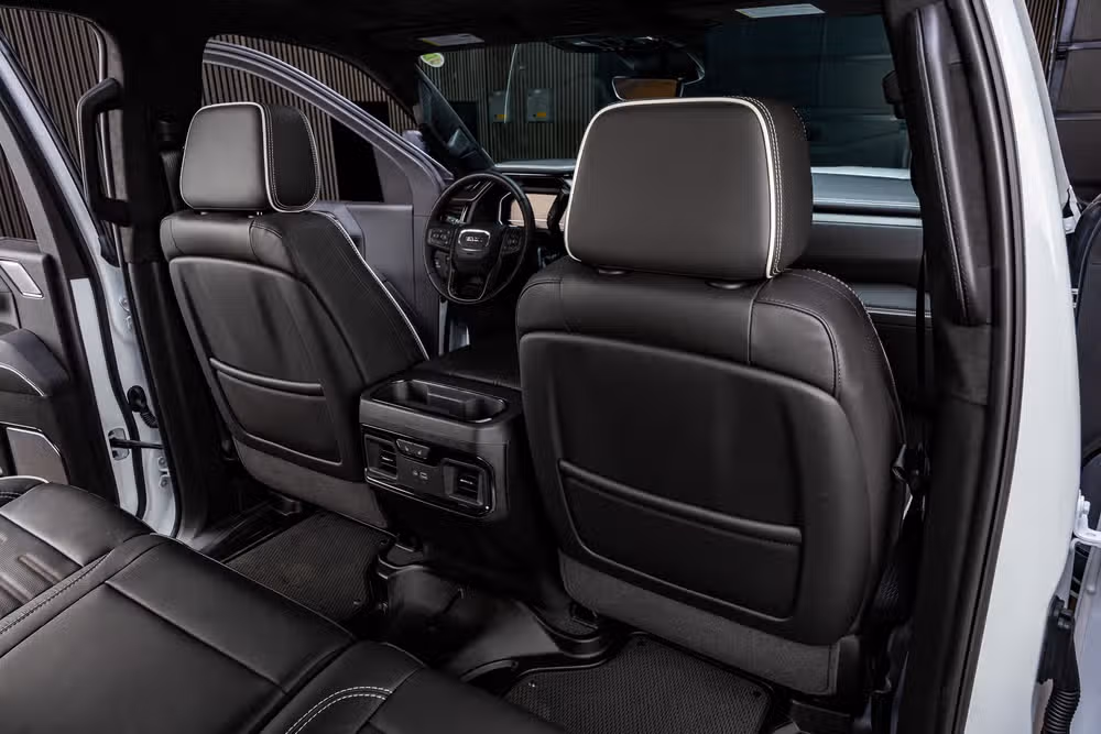 2025 GMC Sierra 2500HD AT4X Crew Cab Image 31