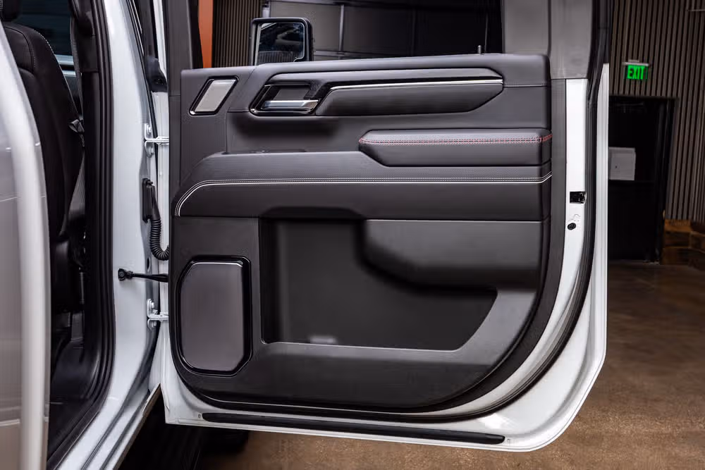 2025 GMC Sierra 2500HD AT4X Crew Cab Image 37