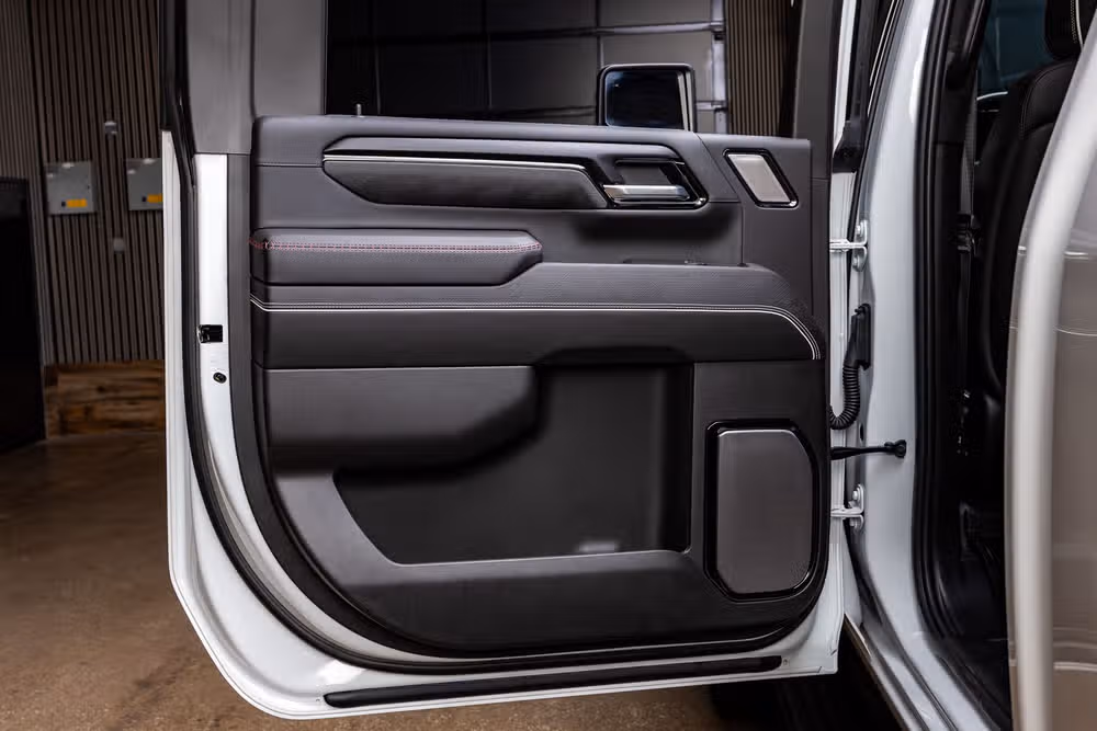 2025 GMC Sierra 2500HD AT4X Crew Cab Image 36
