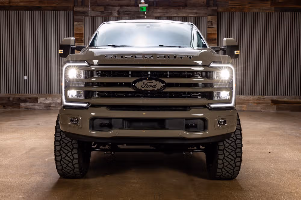 2026 Ford F-250 Super Duty King Ranch Crew Cab Image 2