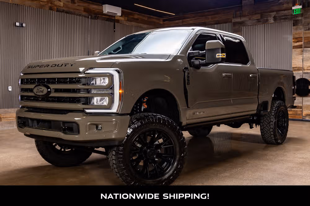 2026 Ford F-250 Super Duty King Ranch Crew Cab Image 4