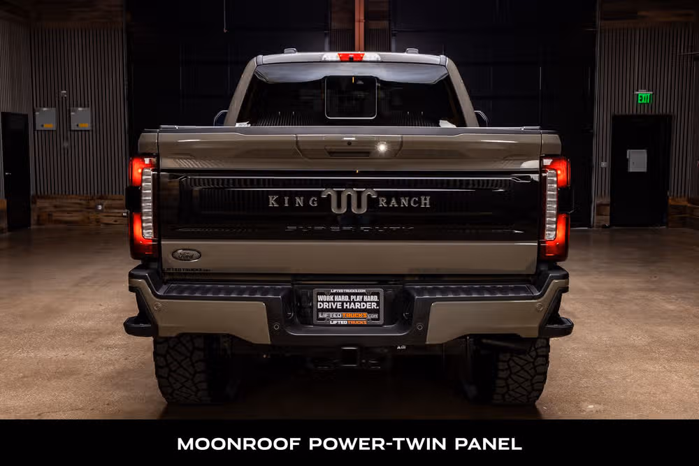 2026 Ford F-250 Super Duty King Ranch Crew Cab Image 7