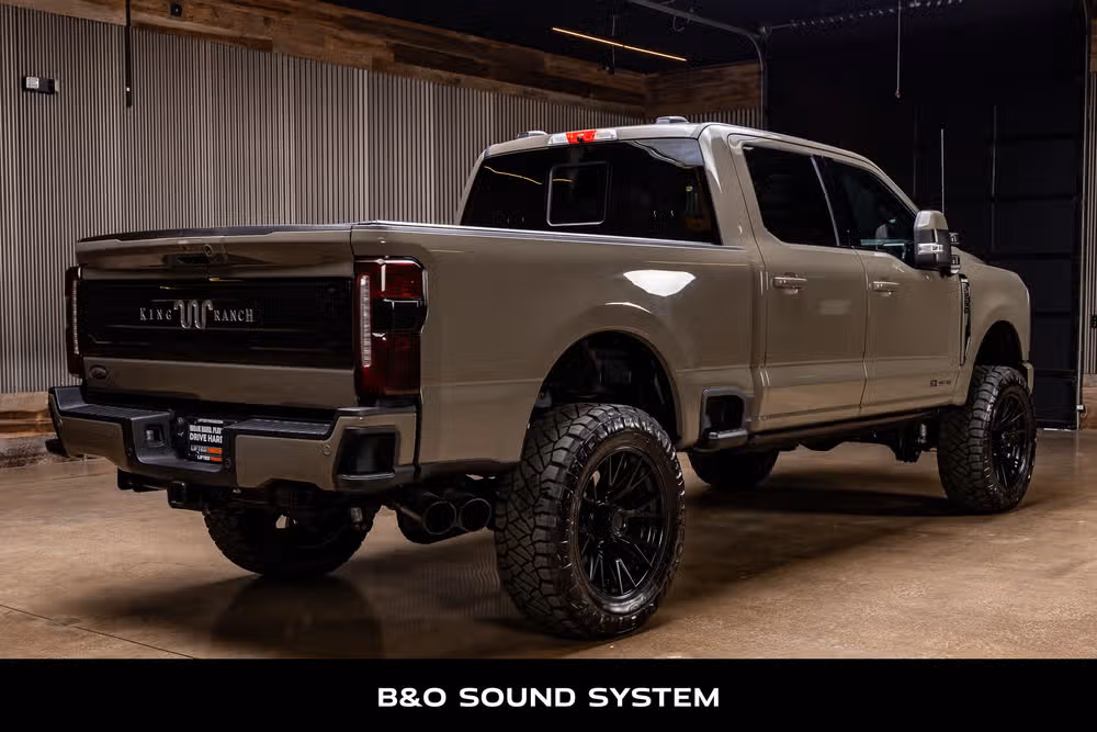 2026 Ford F-250 Super Duty King Ranch Crew Cab Image 8