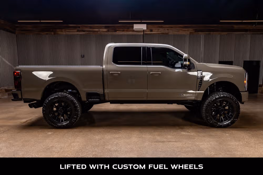 2026 Ford F-250 Super Duty King Ranch Crew Cab Image 9