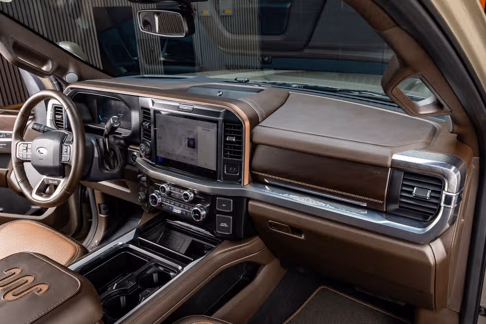 2026 Ford F-250 Super Duty King Ranch Crew Cab Image 16