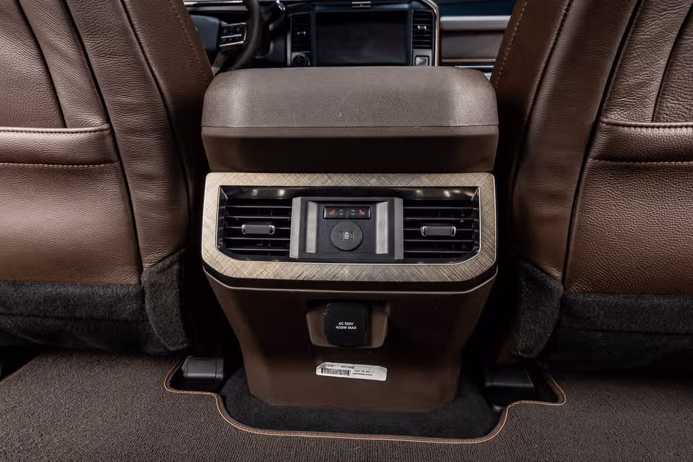 2026 Ford F-250 Super Duty King Ranch Crew Cab Image 31