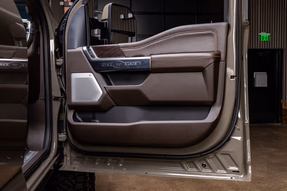 2026 Ford F-250 Super Duty King Ranch Crew Cab Image 35