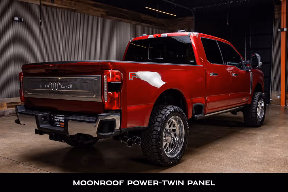 2026 Ford F-350 Super Duty King Ranch Crew Cab Image 10