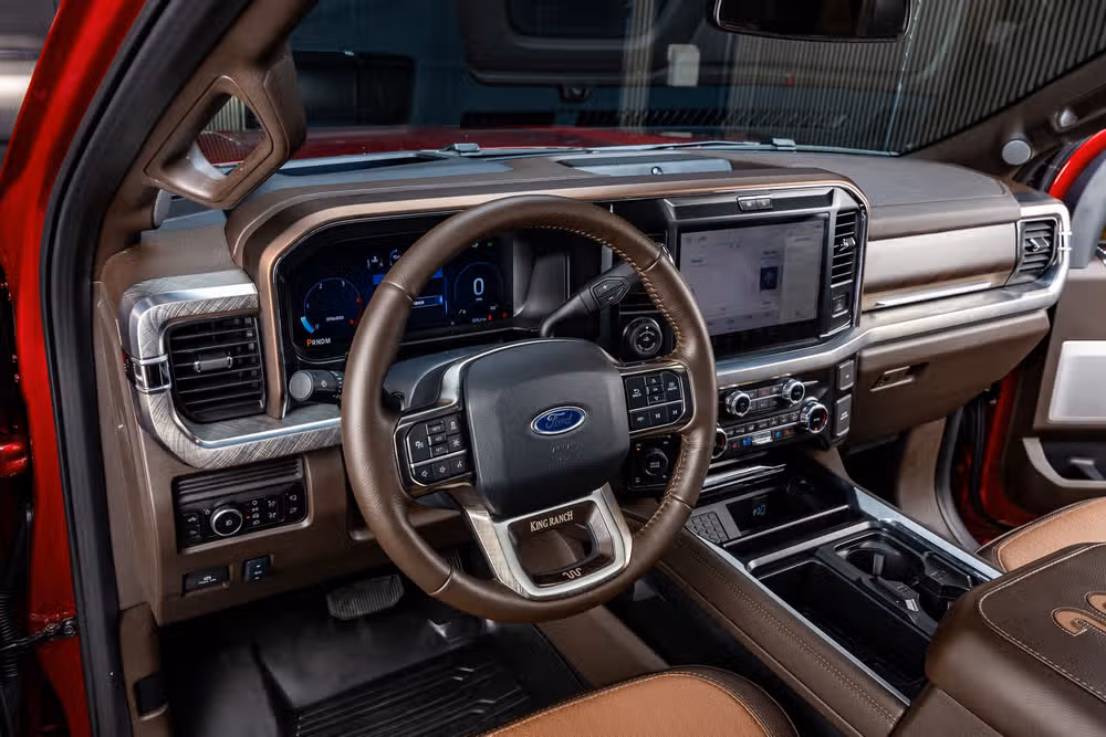 2026 Ford F-350 Super Duty King Ranch Crew Cab Image 17