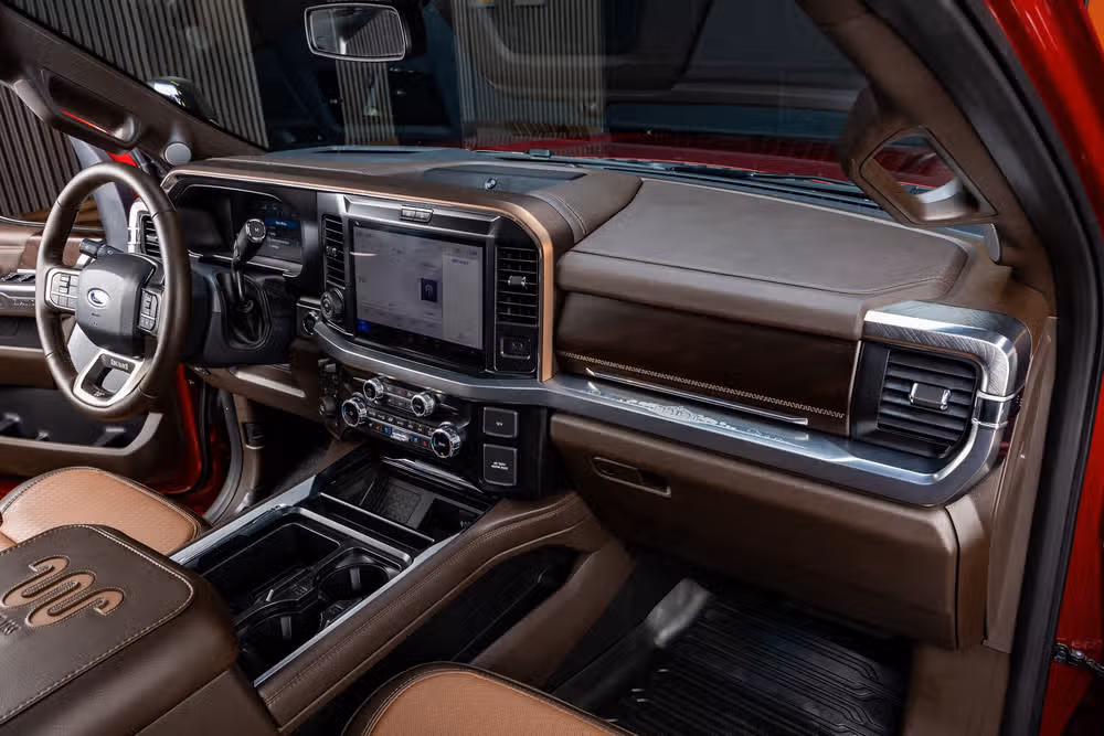 2026 Ford F-350 Super Duty King Ranch Crew Cab Image 18