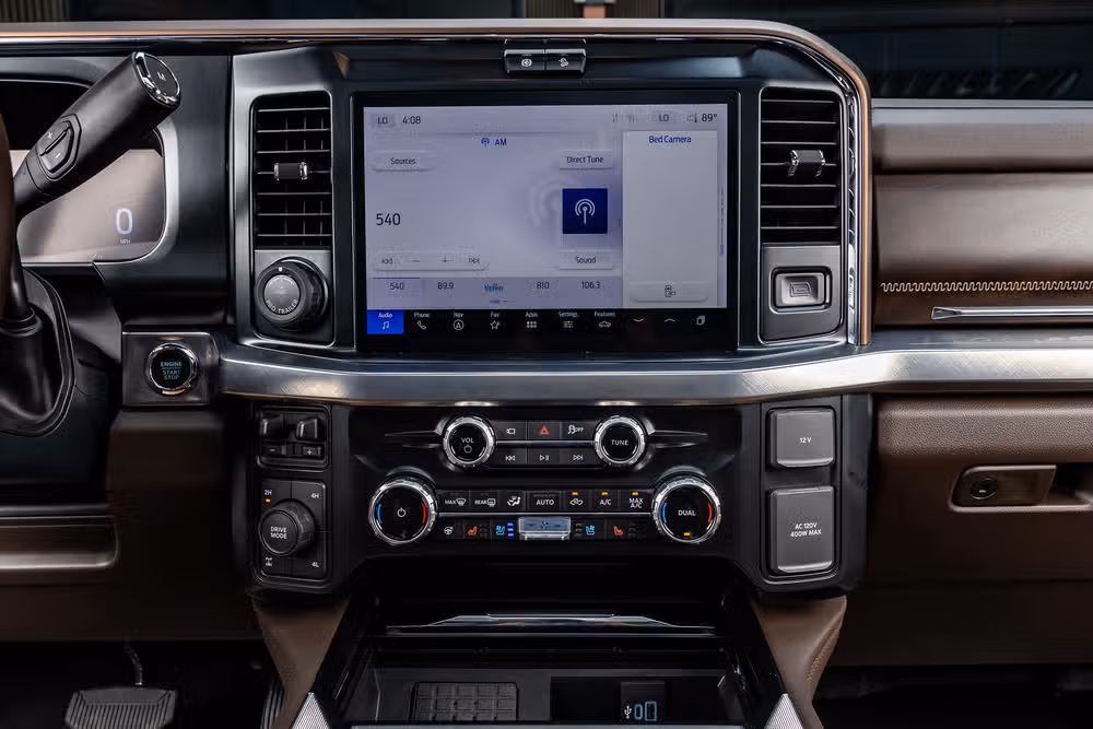 2026 Ford F-350 Super Duty King Ranch Crew Cab Image 23