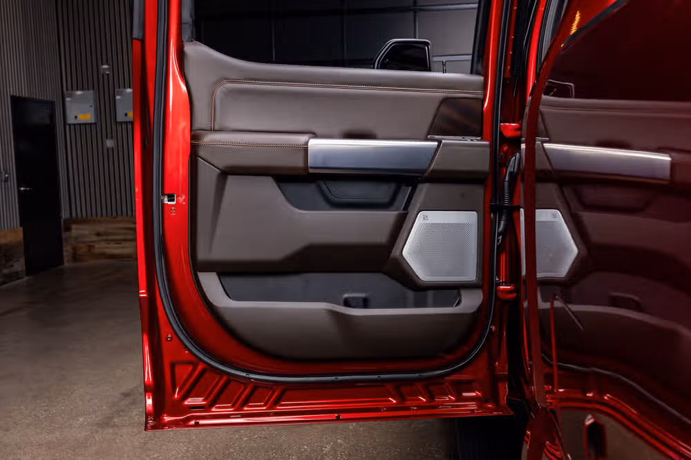 2026 Ford F-350 Super Duty King Ranch Crew Cab Image 36