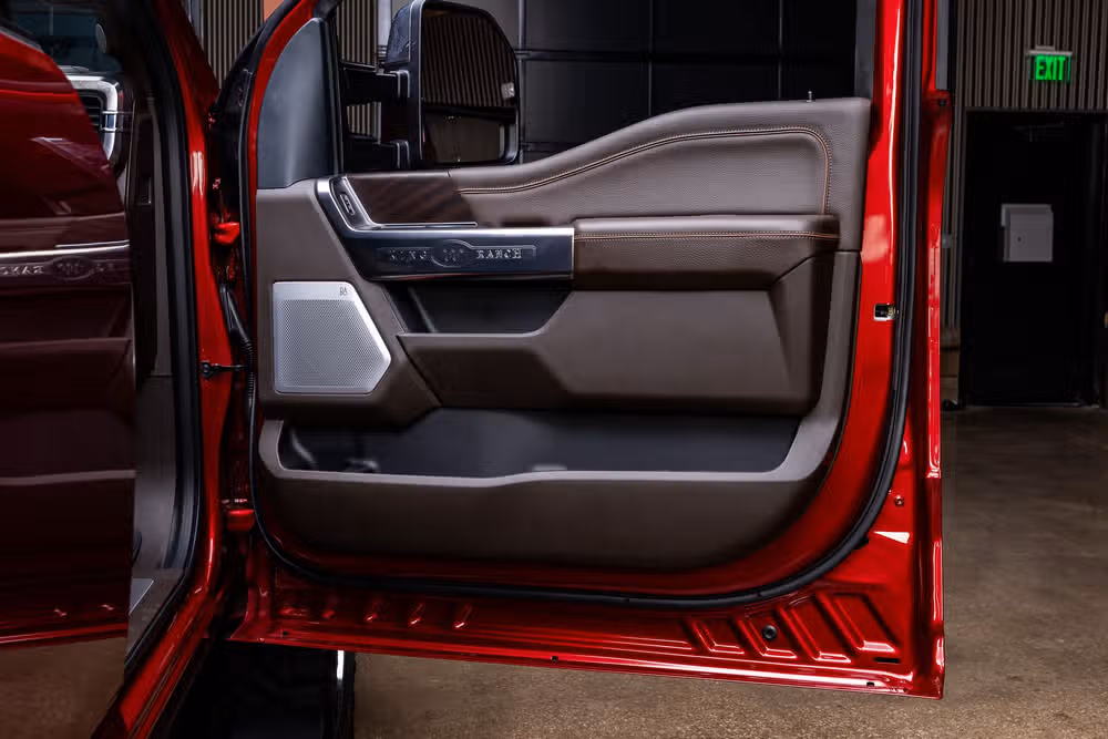 2026 Ford F-350 Super Duty King Ranch Crew Cab Image 35