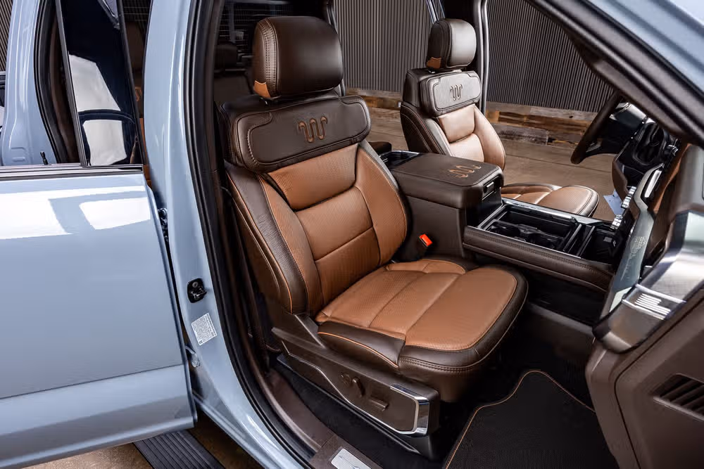 2026 Ford F-350 Super Duty King Ranch Crew Cab Image 29