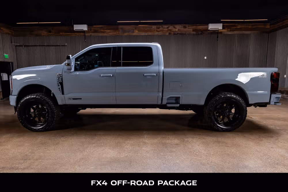 2026 Ford F-350 Super Duty King Ranch Crew Cab Image 6