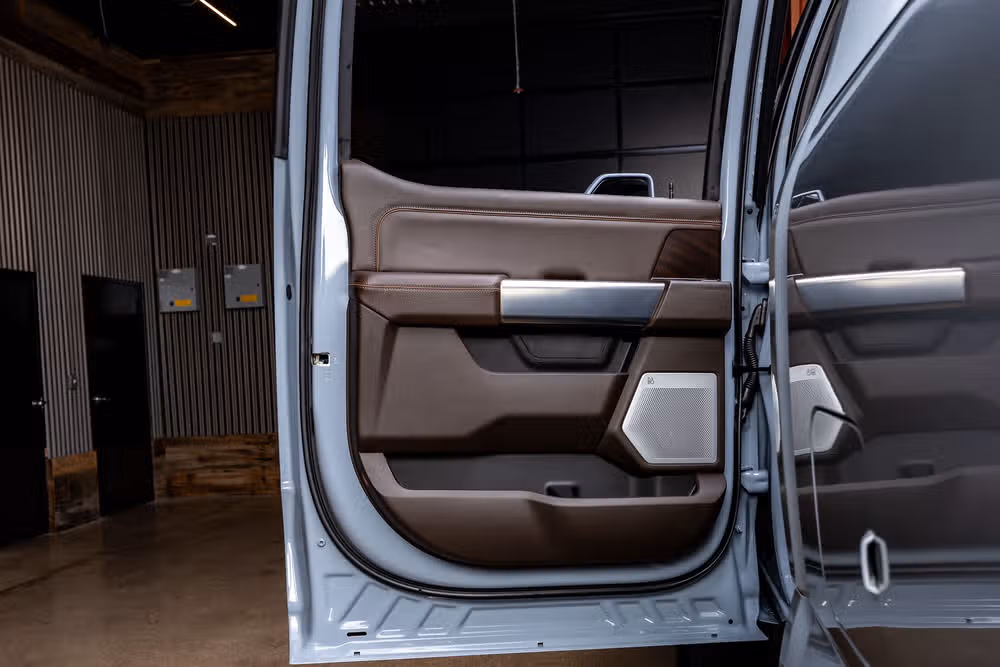 2026 Ford F-350 Super Duty King Ranch Crew Cab Image 36