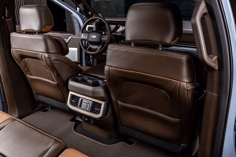 2026 Ford F-350 Super Duty King Ranch Crew Cab Image 30
