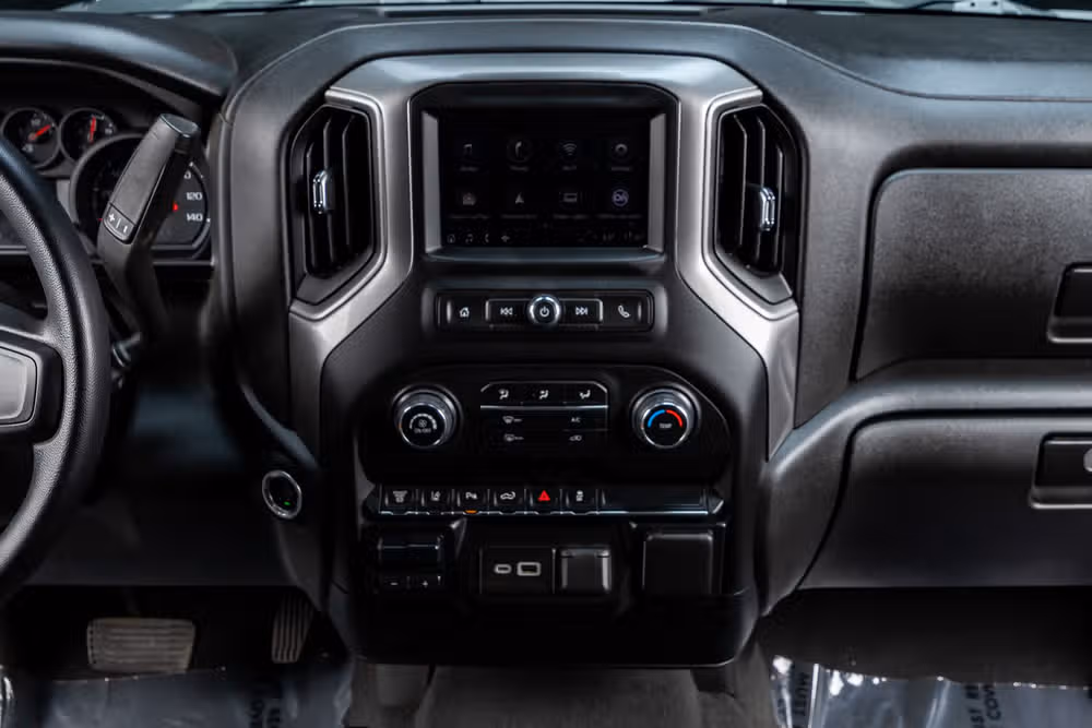 2024 Chevrolet Silverado 2500HD Custom Crew Cab Image 21