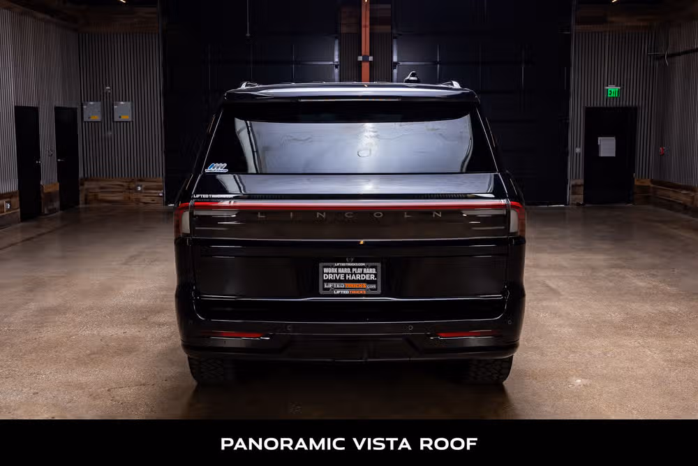 2025 Lincoln Navigator Reserve Image 8