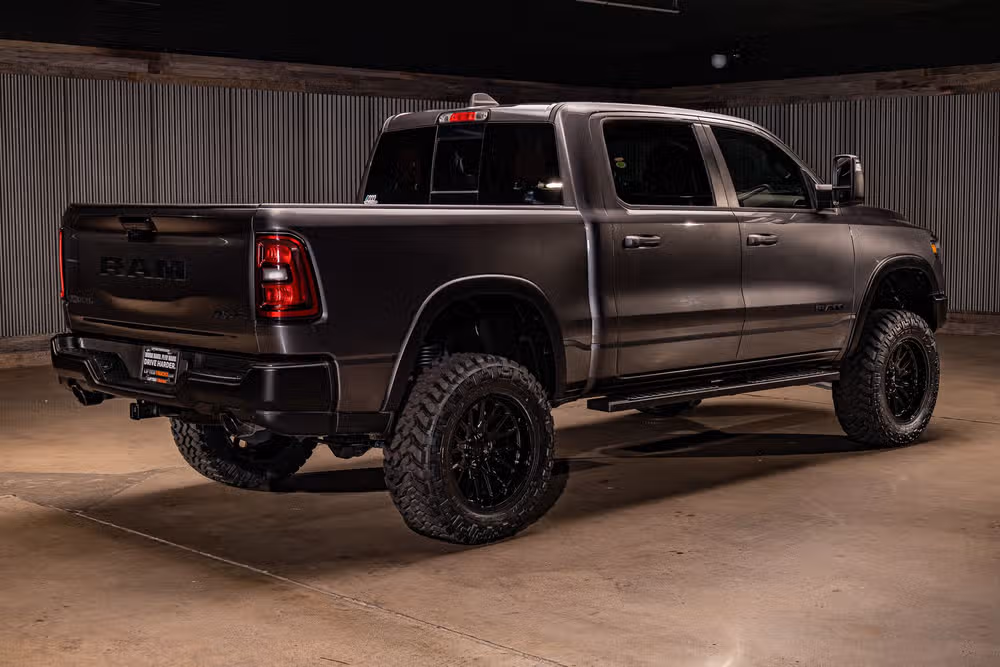 2025 Ram 1500 Rebel Crew Cab Image 10
