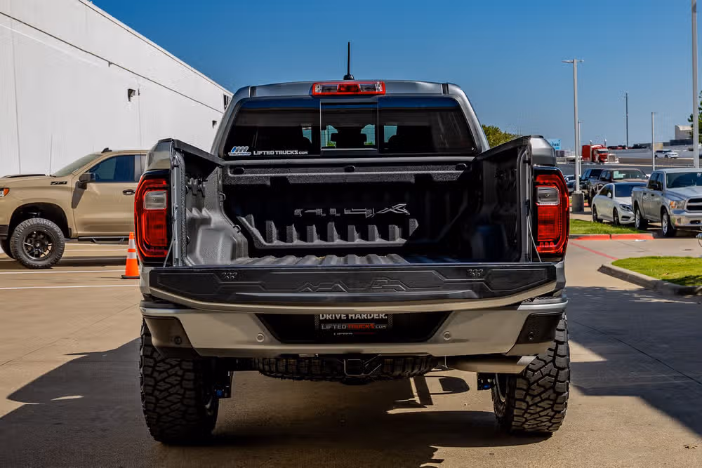 2024 GMC Canyon AT4X Crew Cab Image 9