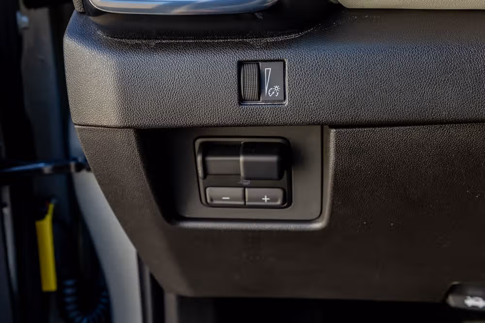 2024 GMC Canyon AT4X Crew Cab Image 22