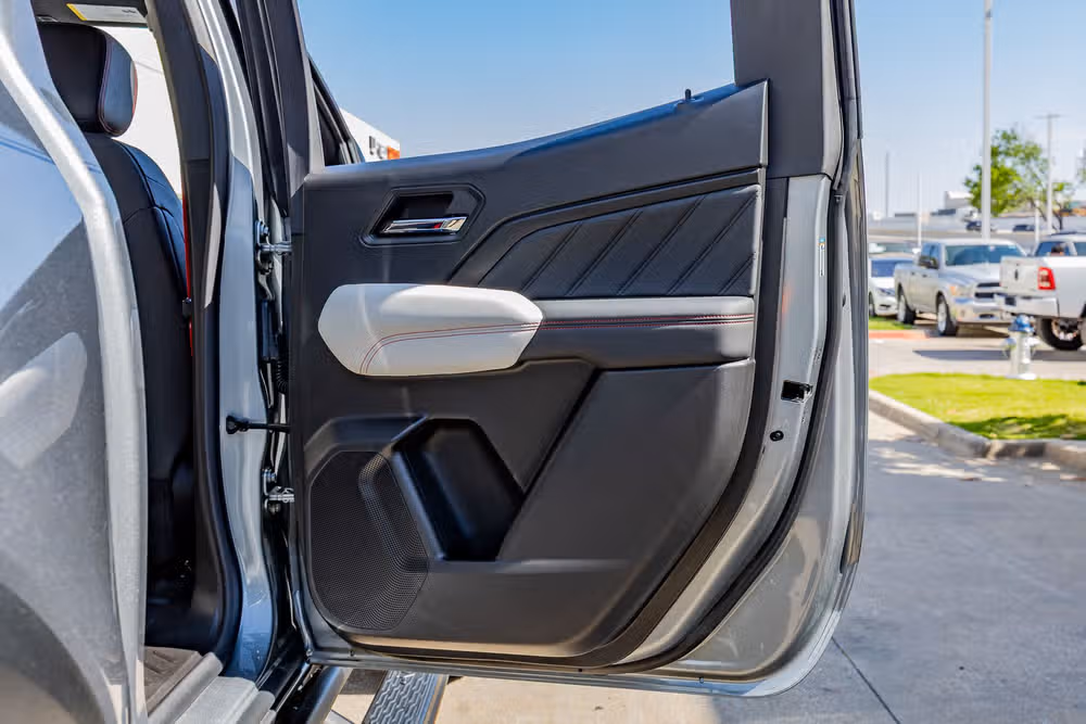 2024 GMC Canyon AT4X Crew Cab Image 38