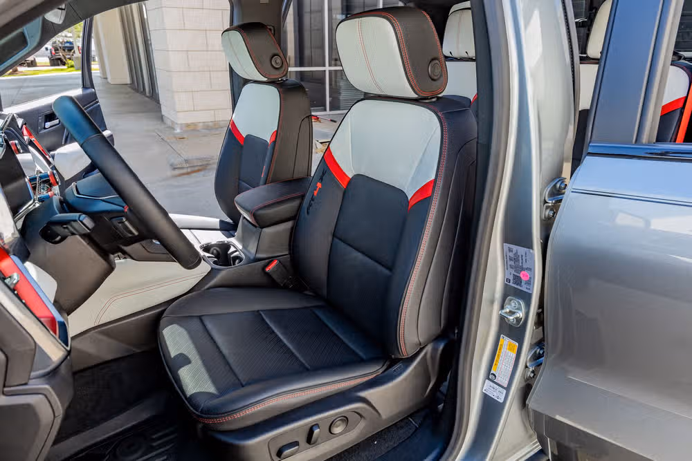 2024 GMC Canyon AT4X Crew Cab Image 29