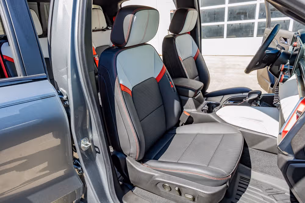 2024 GMC Canyon AT4X Crew Cab Image 30