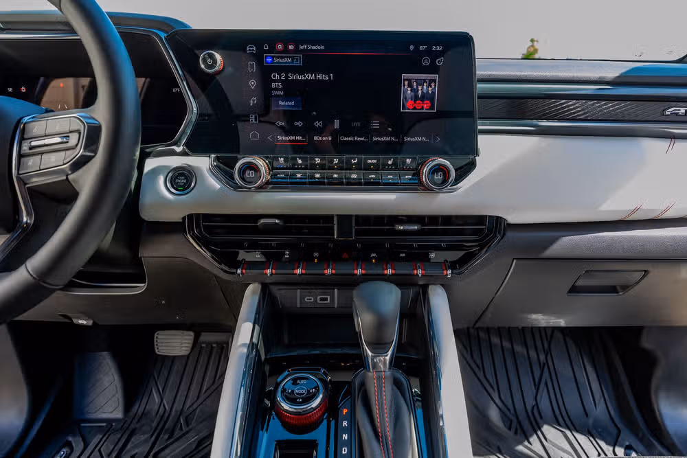 2024 GMC Canyon AT4X Crew Cab Image 23