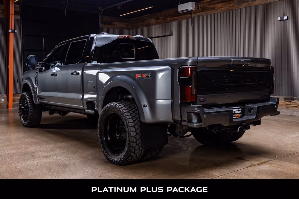 2026 Ford F-450 Super Duty Platinum Plus Crew Cab Image 7