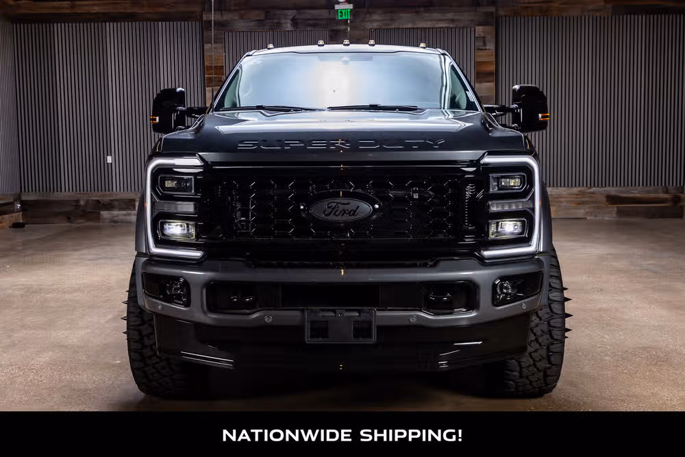 2026 Ford F-450 Super Duty Platinum Plus Crew Cab Image 4