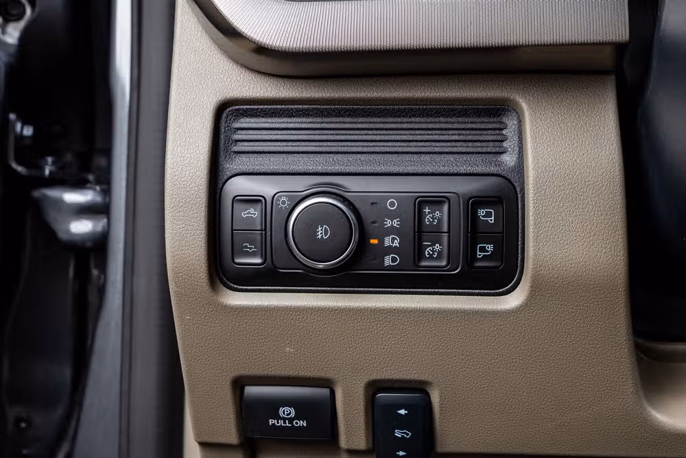 2026 Ford F-450 Super Duty Platinum Plus Crew Cab Image 22