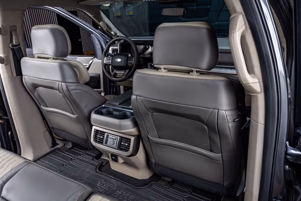 2026 Ford F-450 Super Duty Platinum Plus Crew Cab Image 30