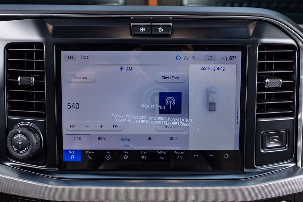 2026 Ford F-450 Super Duty Platinum Plus Crew Cab Image 24